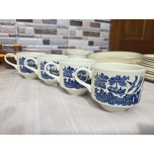 Set of 4 Blue Willow Teacups Churchill Staffordshire England – Perfect Condition